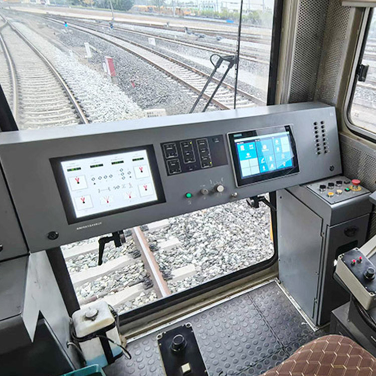 Chengdu Railway Bureau upgrades DWL48 tamping machine: new generation AGC system improves operating efficiency